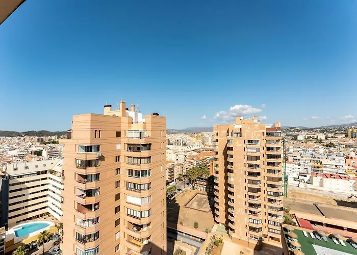 Malagasuite Skyviews דירה *