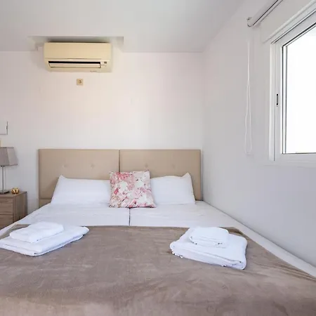 Malagasuite Skyviews Apartmán *